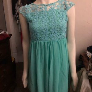 SO PRETTY 🦋 SILK & LACE DRESS~ NWT~JUST  ⬆️ KNEE